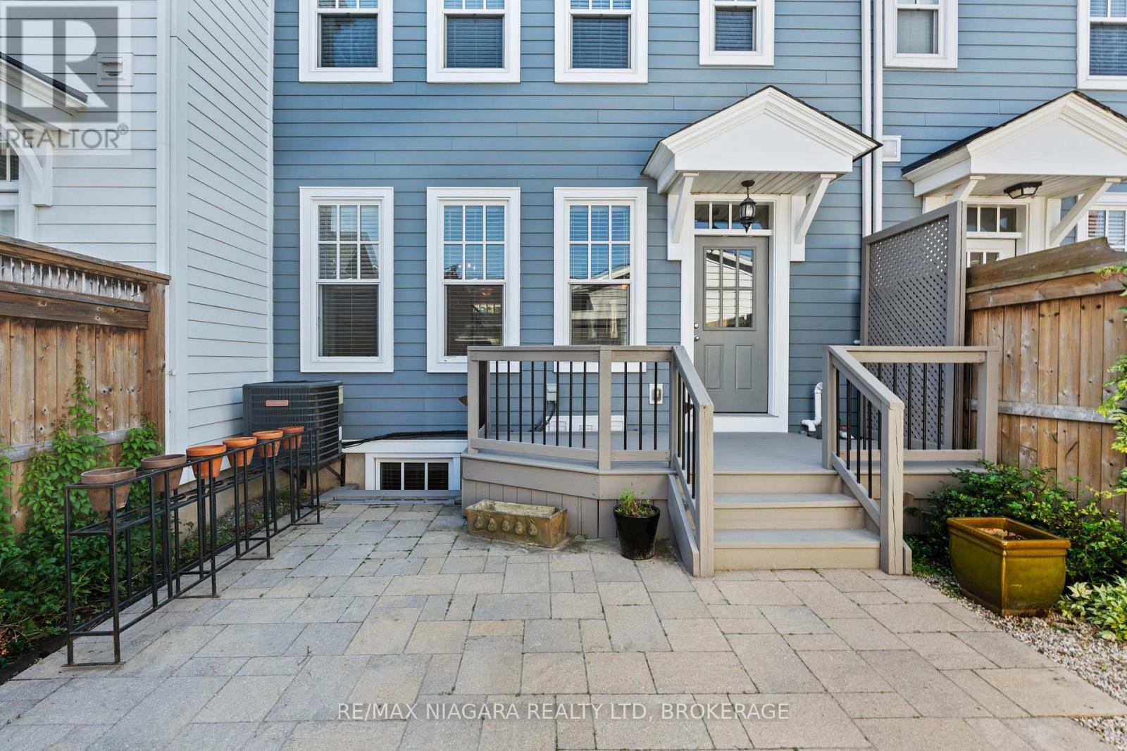 16 Macdonell Road, Niagara-On-The-Lake, Ontario  L0S 1J0 - Photo 2 - X13514854