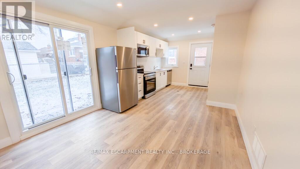 A - 21 Fawell Avenue, St. Catharines, Ontario  L2S 2V5 - Photo 5 - X13514966