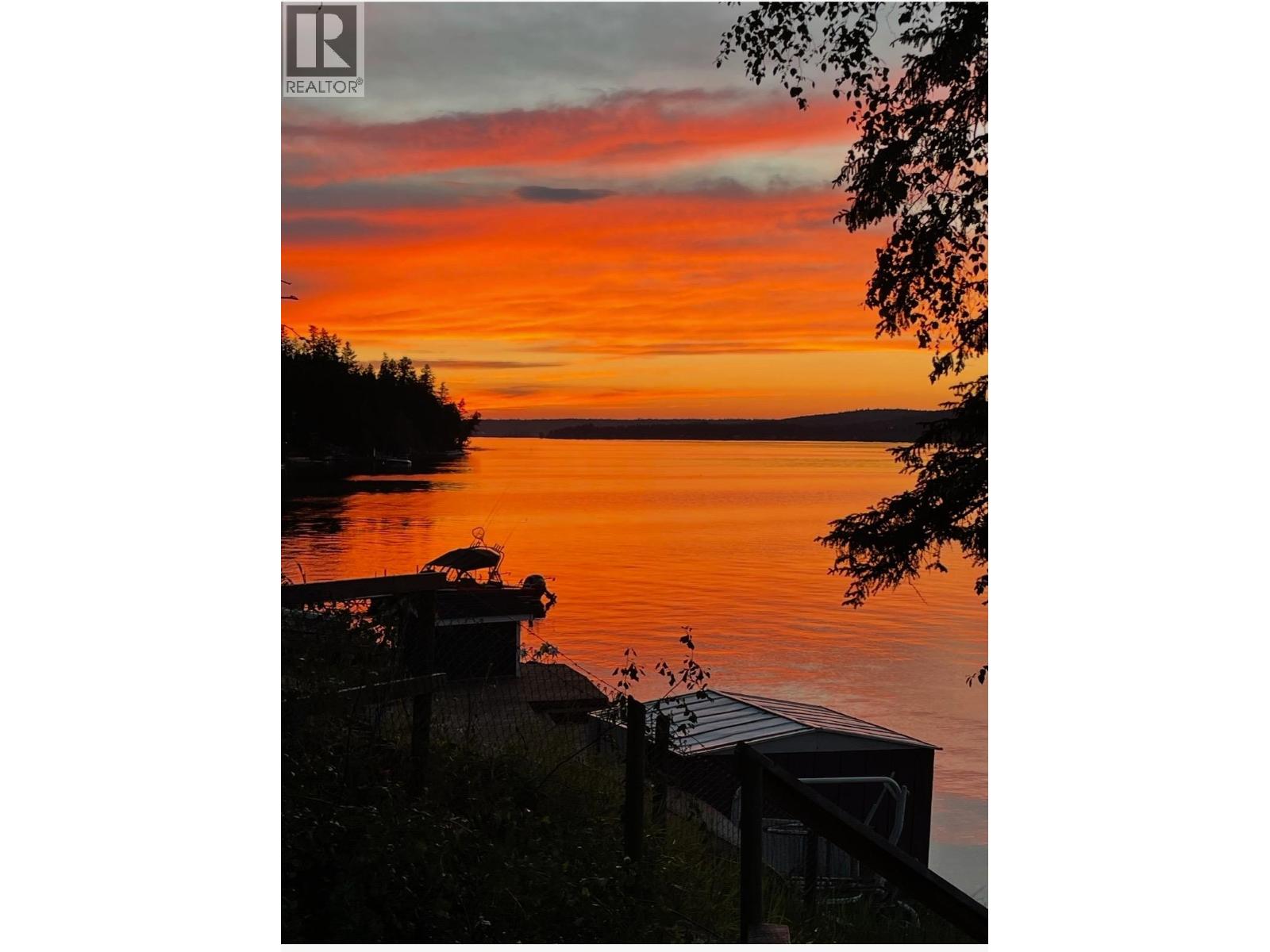 4611 Caverly Road, Lac La Hache, British Columbia  V0K 1T0 - Photo 17 - R3141017