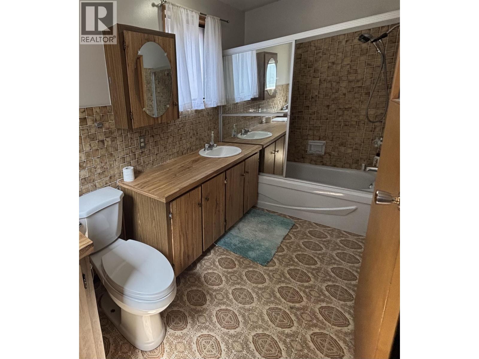 4611 Caverly Road, Lac La Hache, British Columbia  V0K 1T0 - Photo 9 - R3141017