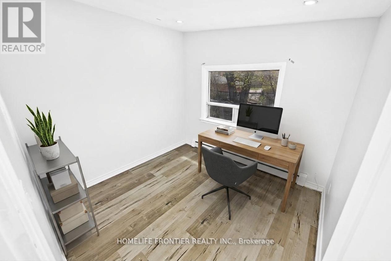 Upper - 2953 Lawrence Avenue E, Toronto, Ontario  M1P 2V6 - Photo 6 - E13115806