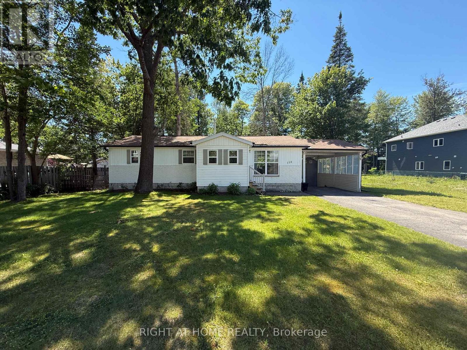 158 ZOO PARK ROAD, Wasaga Beach, Ontario