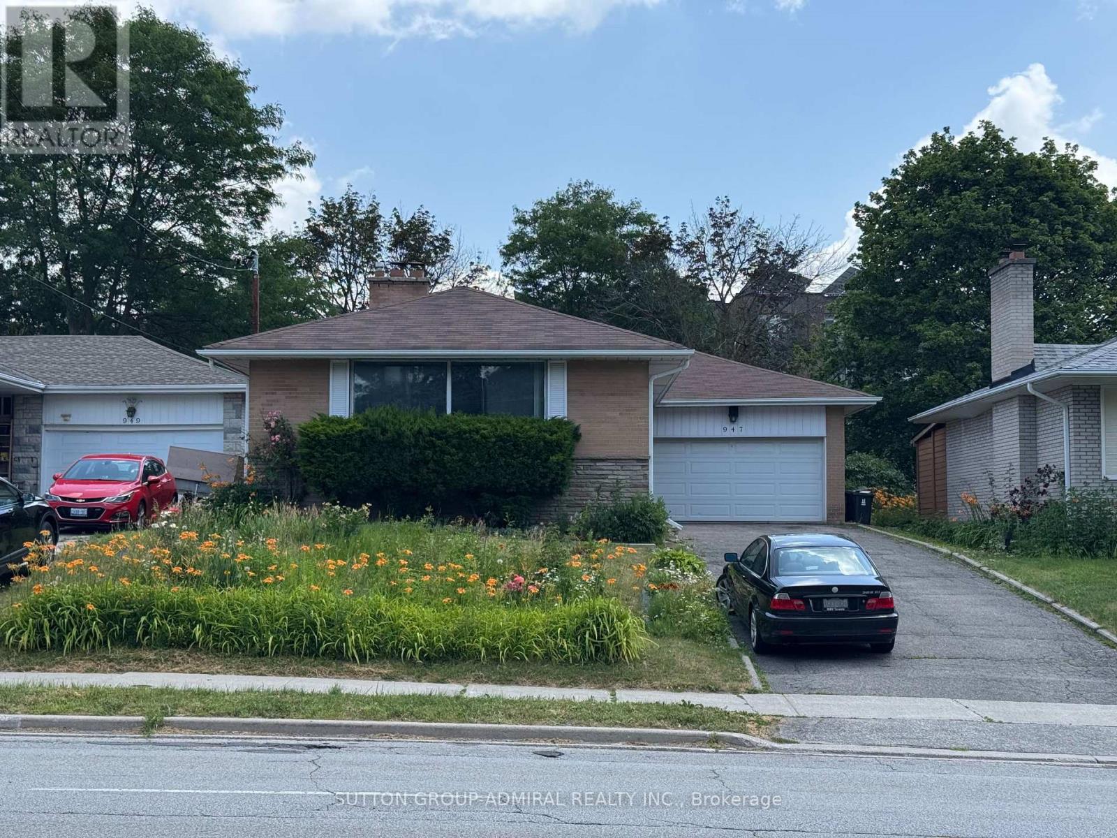 947 Willowdale Avenue, Toronto, Ontario  M2M 3C3 - Photo 1 - C13514674