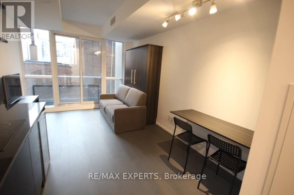 1004 - 70 Temperance Street, Toronto, Ontario  M5H 4E8 - Photo 1 - C13514922