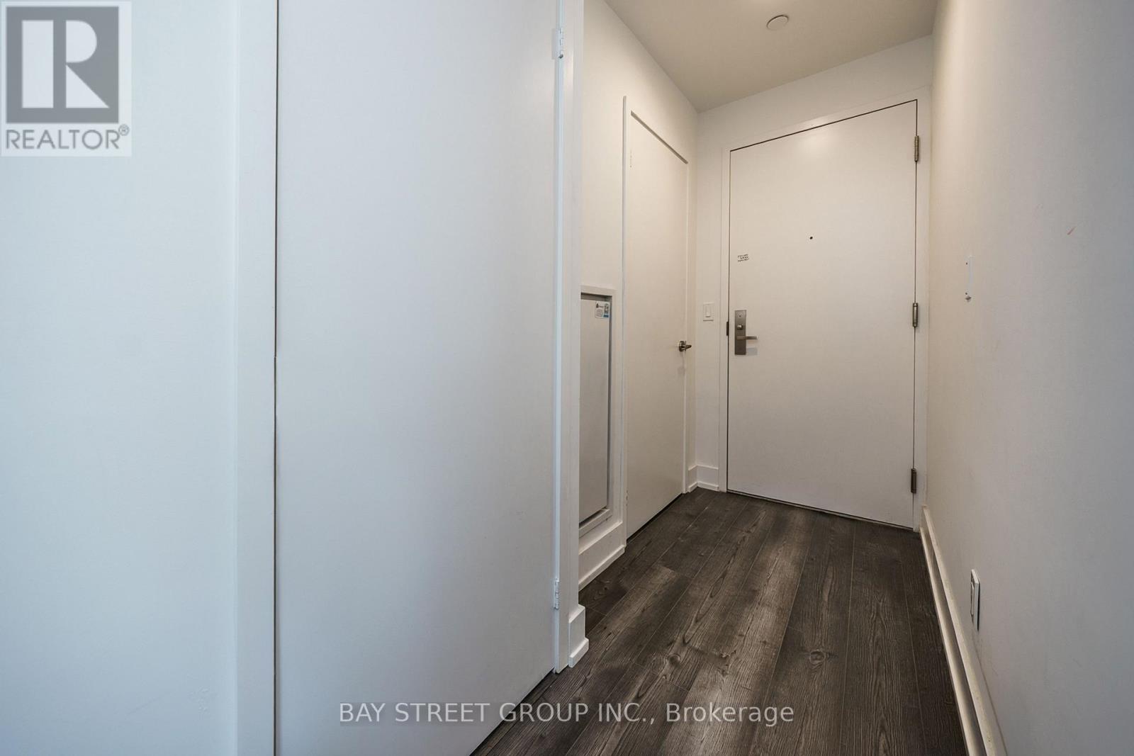 809 - 75 St Nicholas Street, Toronto, Ontario  M4Y 0A5 - Photo 3 - C13514982