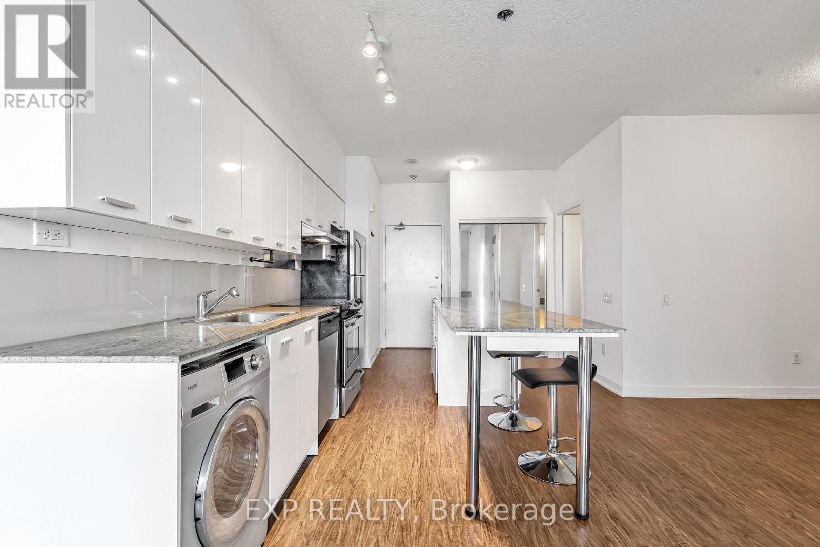 2508 - 29 Singer Court, Toronto, Ontario  M2K 0B3 - Photo 6 - C13514986