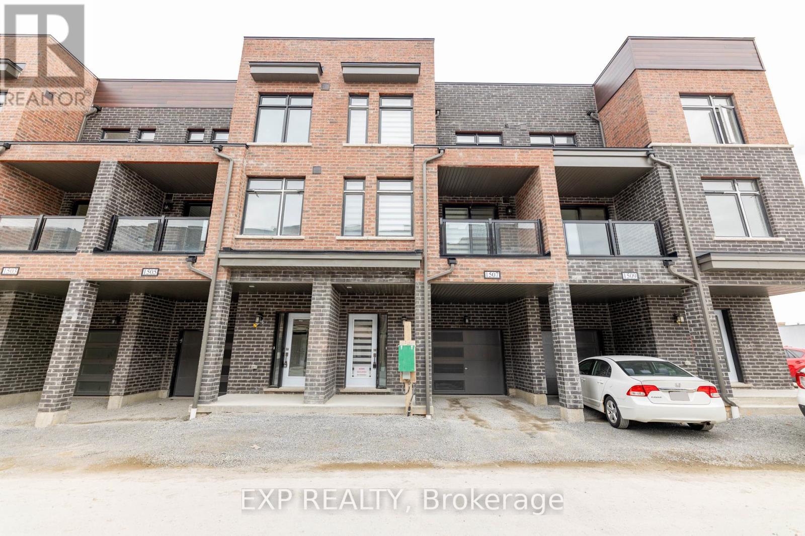 1507 - 1865 PICKERING PARKWAY