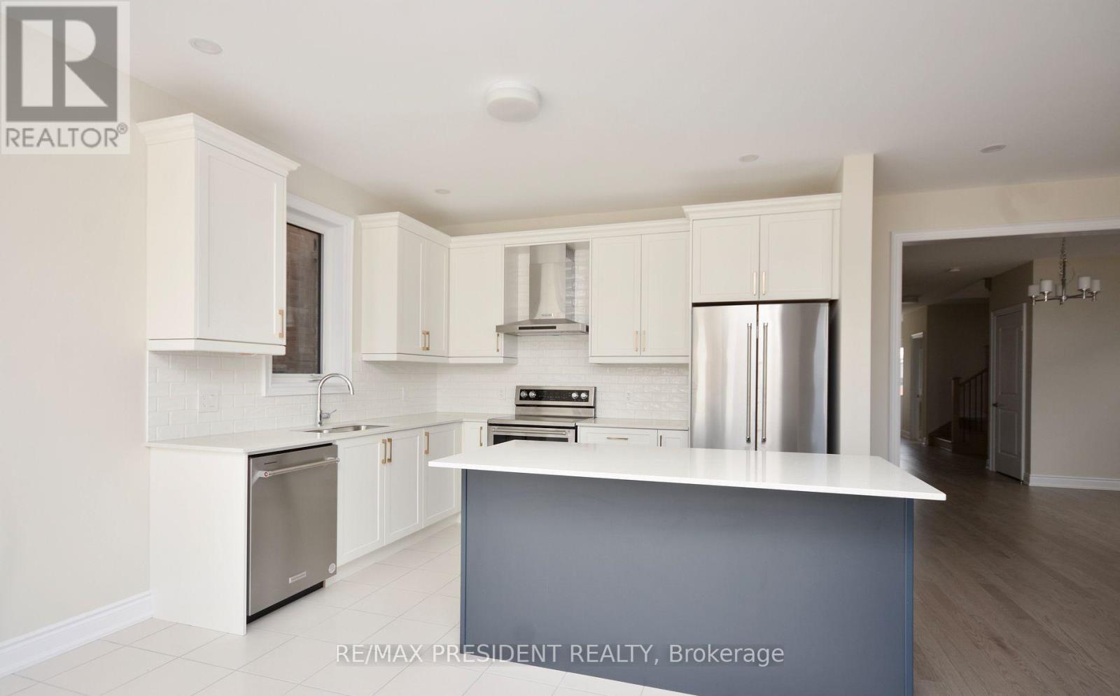 85 Bearberry Road, Springwater (Midhurst), Ontario  L0L 1Y3 - Photo 3 - S13514934