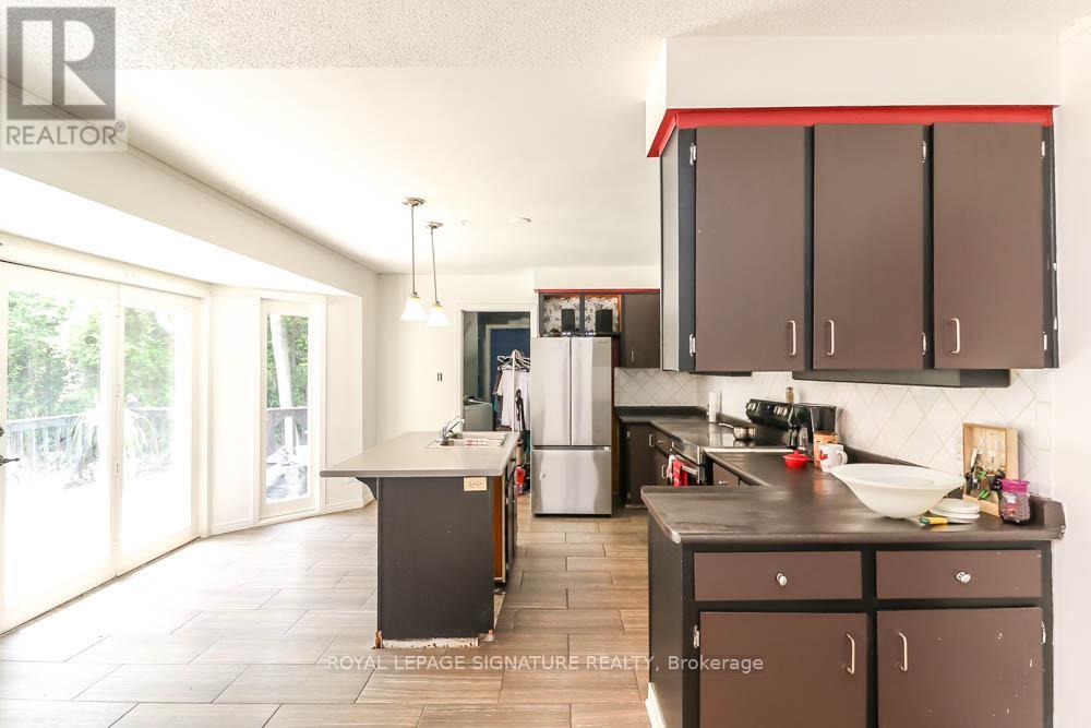 1729 Mosley Street, Wasaga Beach, Ontario  L9Z 1Z8 - Photo 9 - S13514980