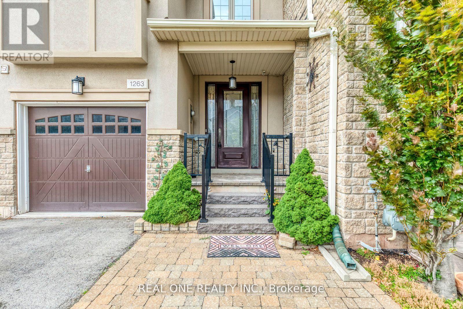 1263 Craigleith Road, Oakville, Ontario  L6H 0B6 - Photo 3 - W13514648