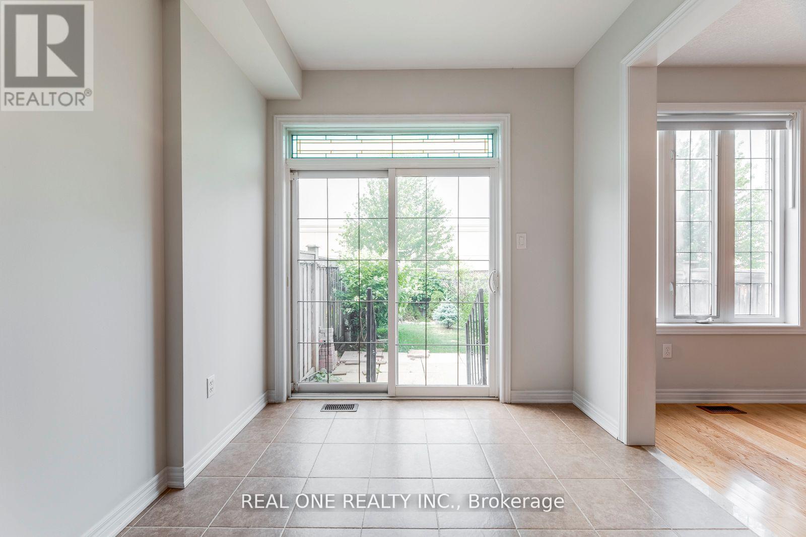 1263 Craigleith Road, Oakville, Ontario  L6H 0B6 - Photo 6 - W13514648