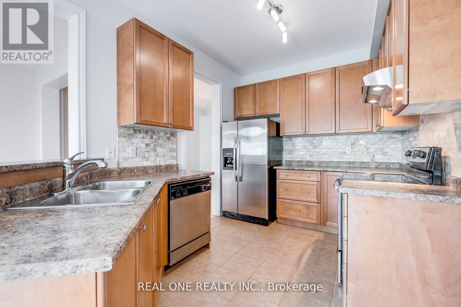 1263 Craigleith Road, Oakville, Ontario  L6H 0B6 - Photo 7 - W13514648