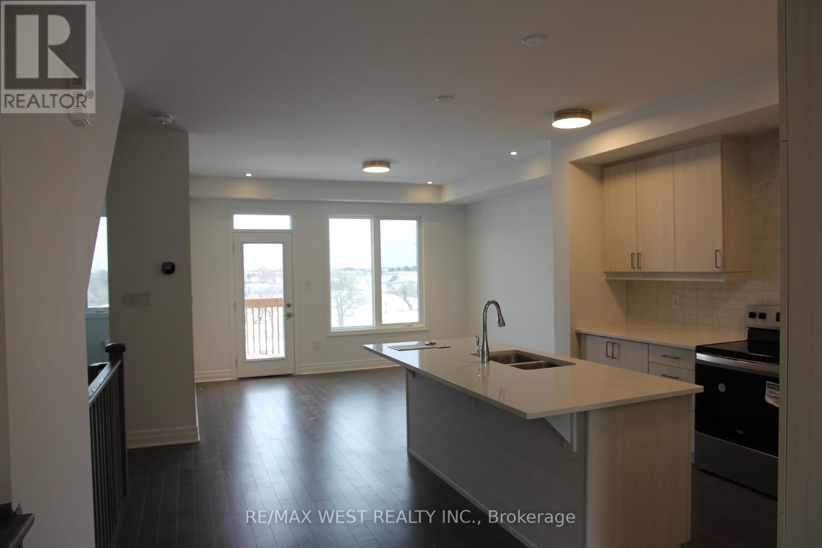 4124 Raybria Way, Mississauga, Ontario  L5M 2S8 - Photo 11 - W13514718