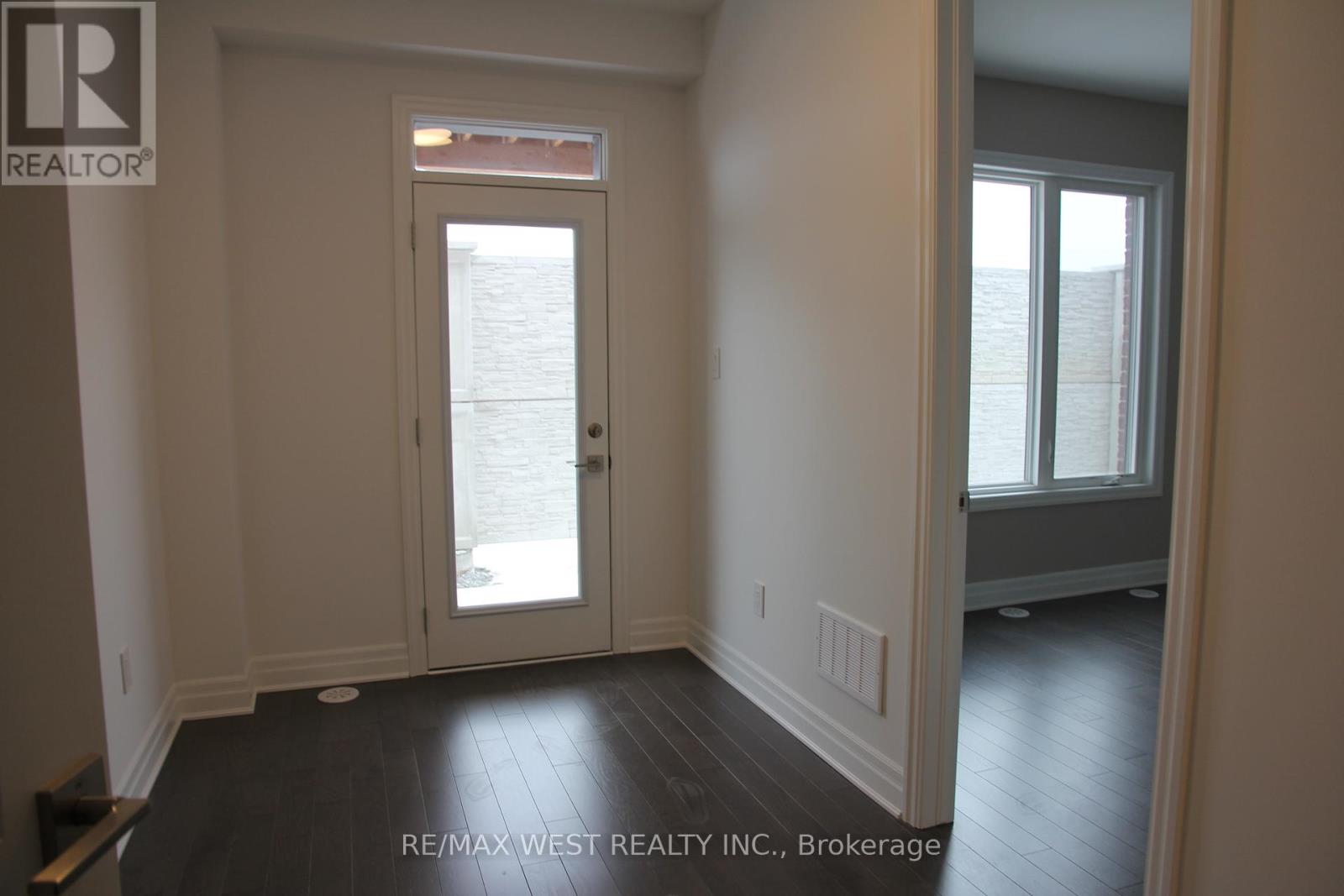4124 Raybria Way, Mississauga, Ontario  L5M 2S8 - Photo 7 - W13514718