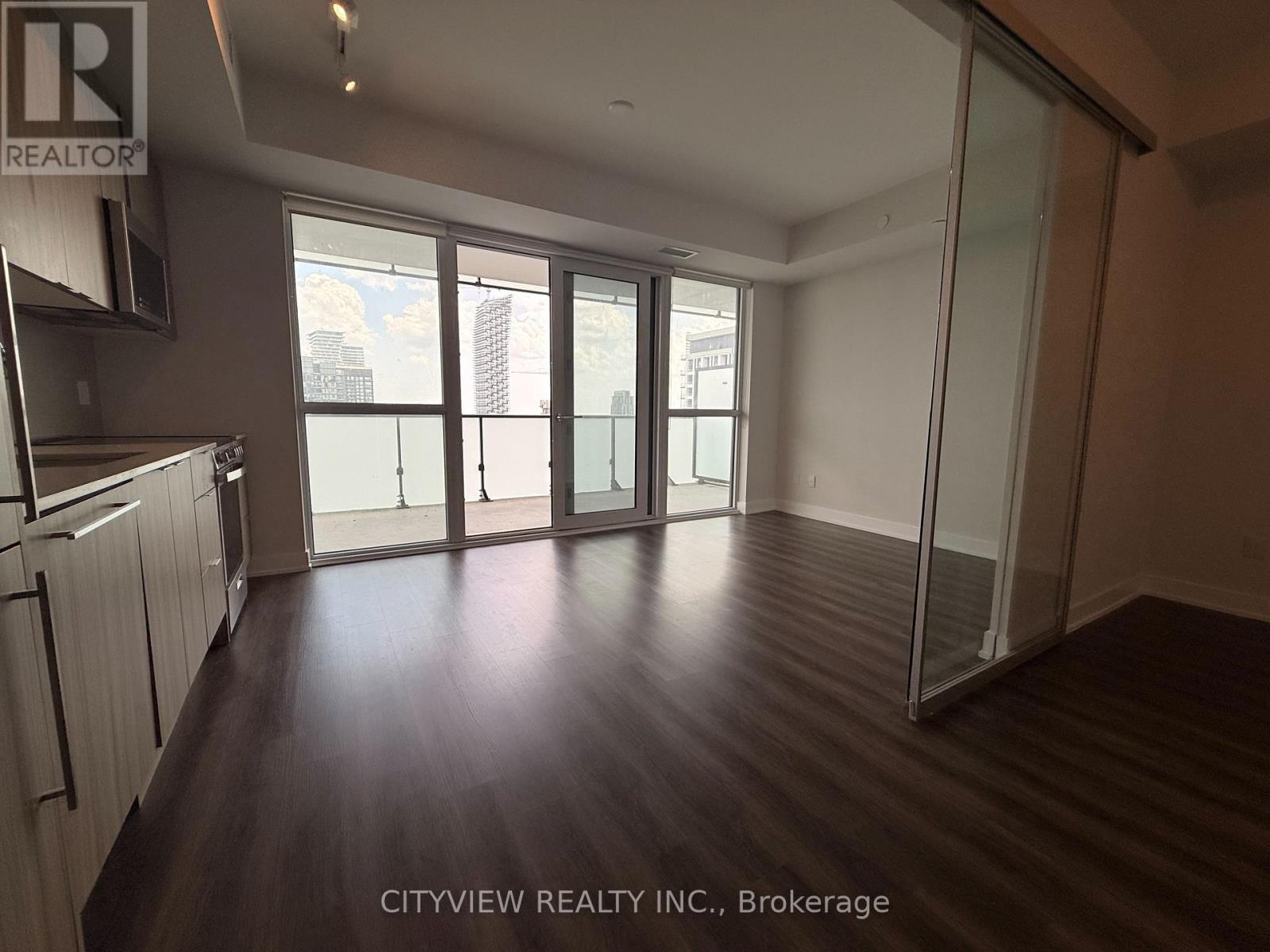 3904 - 430 Square One Drive, Mississauga, Ontario  L5B 0L6 - Photo 6 - W13514778