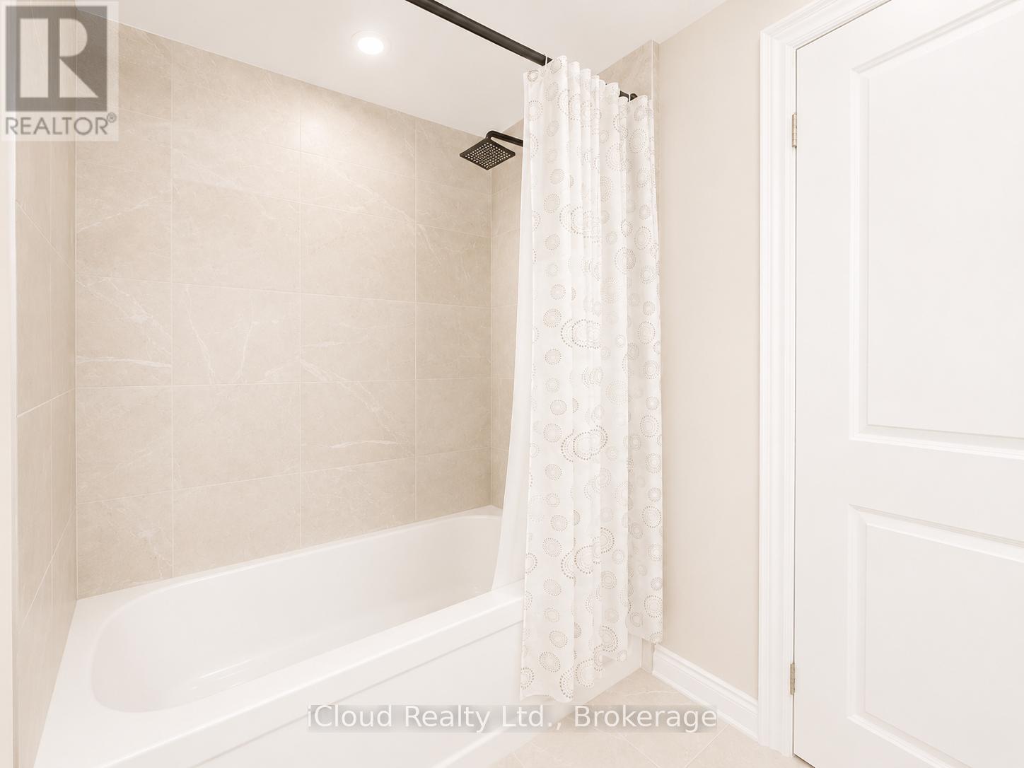 36 - 26 Lunar Crescent, Mississauga, Ontario  L5M 2R5 - Photo 13 - W13514788