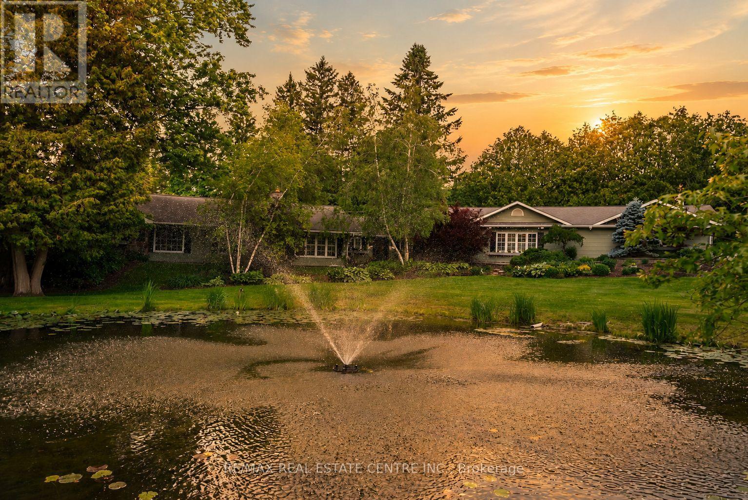 2 CEDAR DRIVE, Caledon, Ontario
