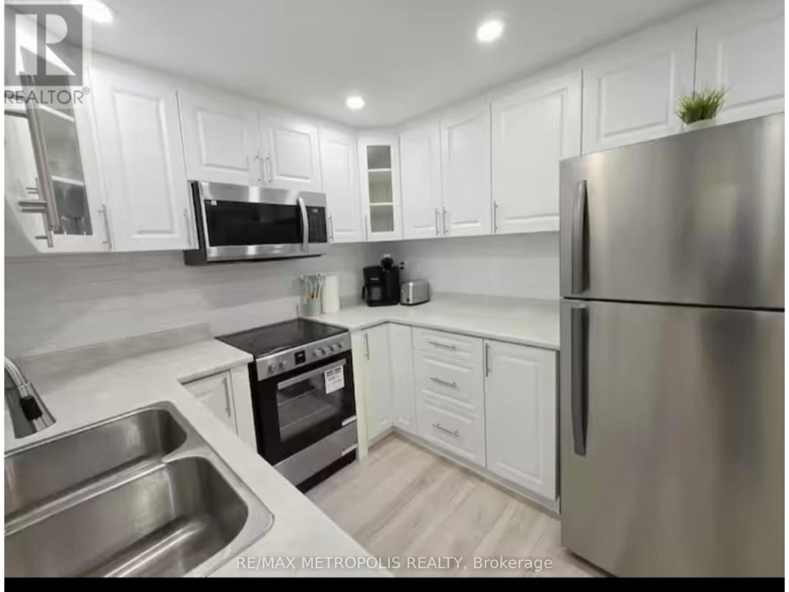 Bsmt - 3110 Cottage Clay Road, Mississauga, Ontario  L5B 4J4 - Photo 5 - W13514892