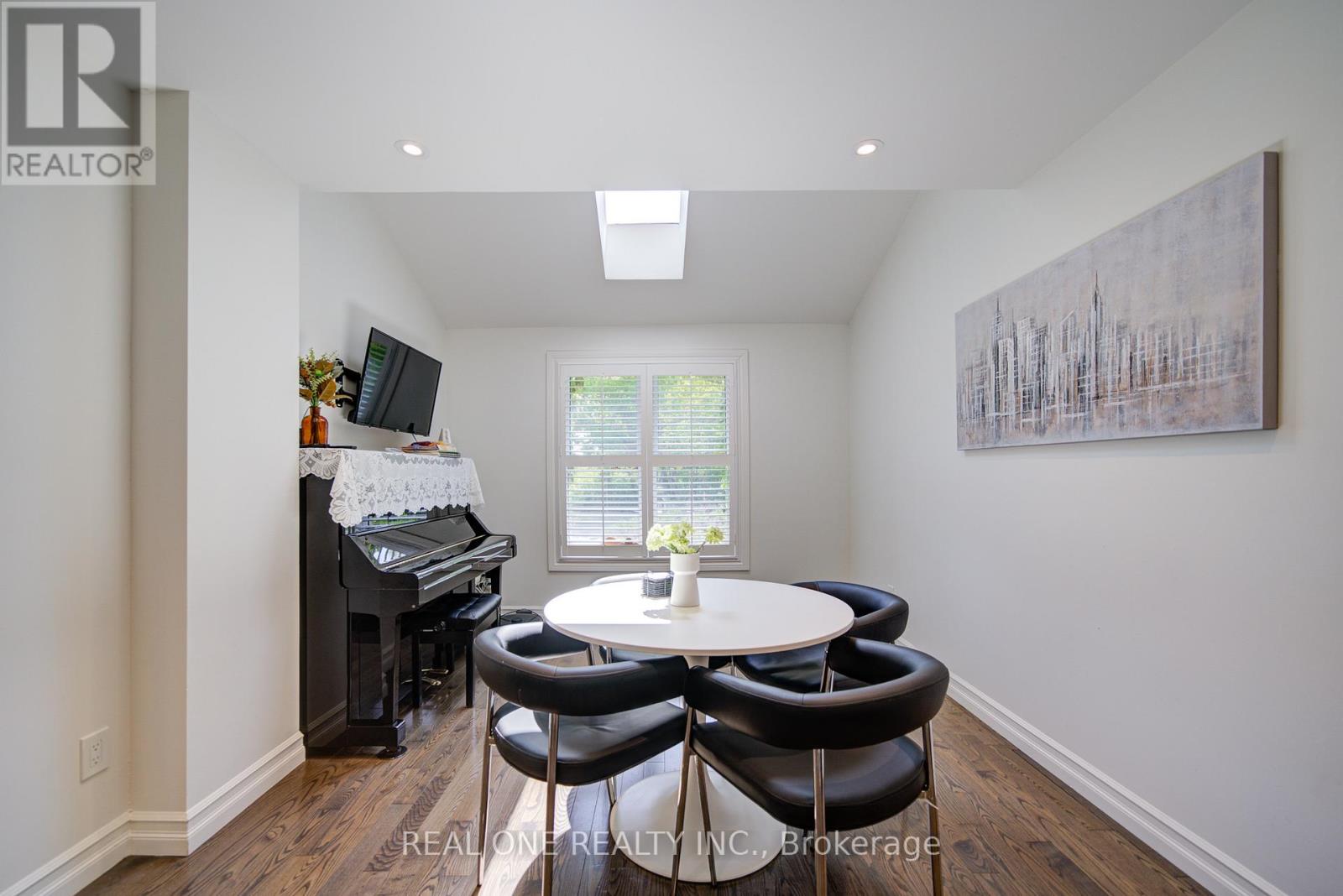 30 - 1606 Lancaster Drive, Oakville, Ontario  L6H 2Z6 - Photo 10 - W13514896