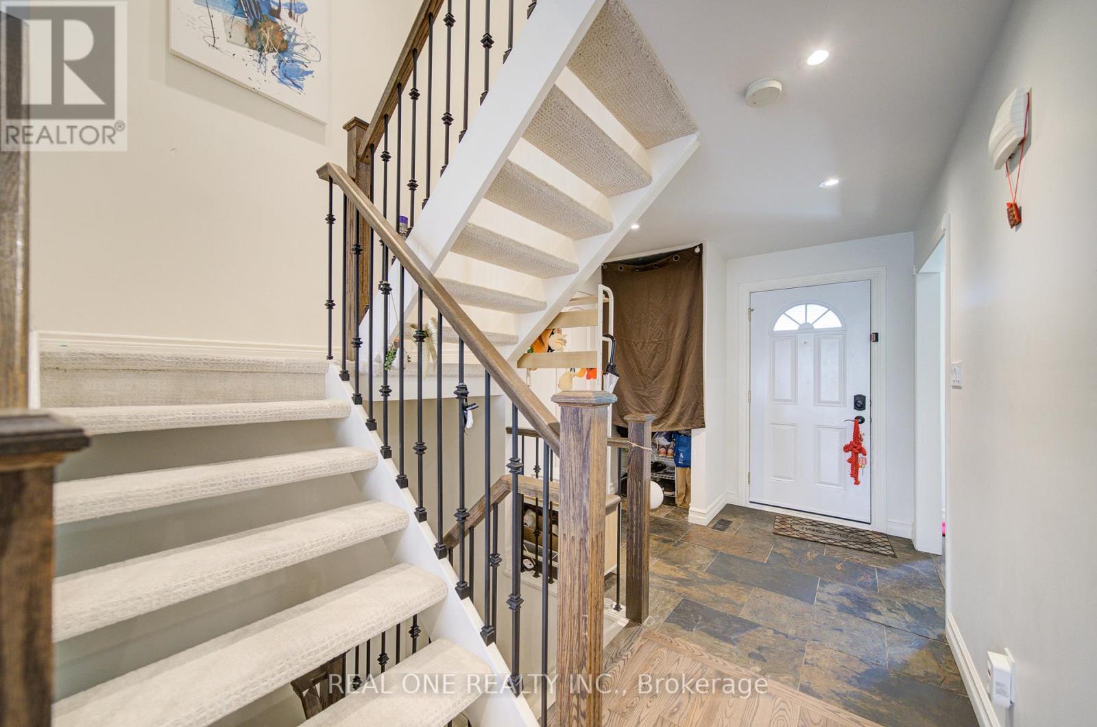 30 - 1606 Lancaster Drive, Oakville, Ontario  L6H 2Z6 - Photo 7 - W13514896