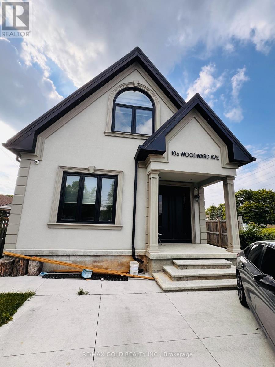 106 Woodward Avenue, Brampton, Ontario  L6V 1K6 - Photo 1 - W13514926