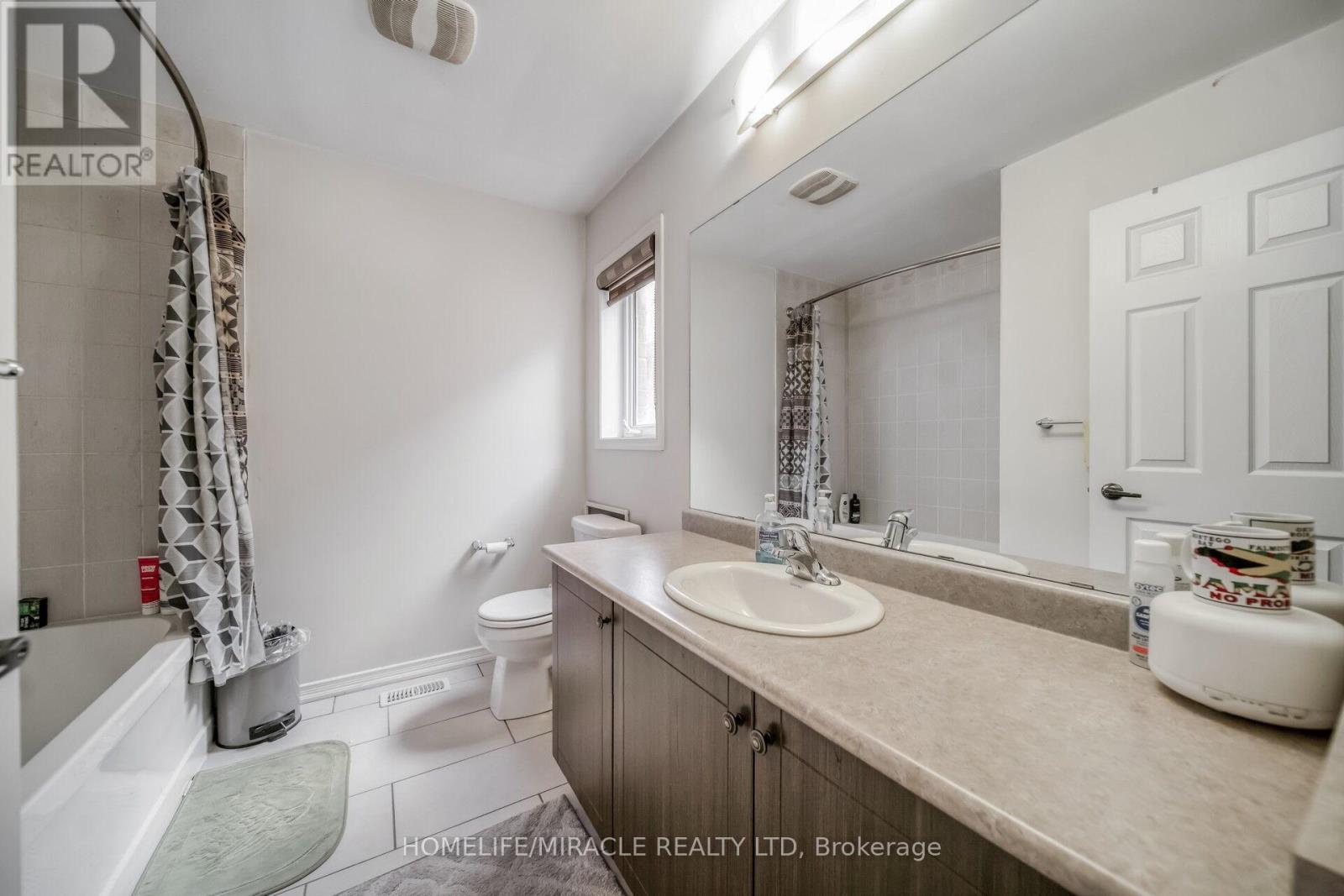14 Abercrombie Crescent, Brampton, Ontario  L7A 4N1 - Photo 36 - W13514948