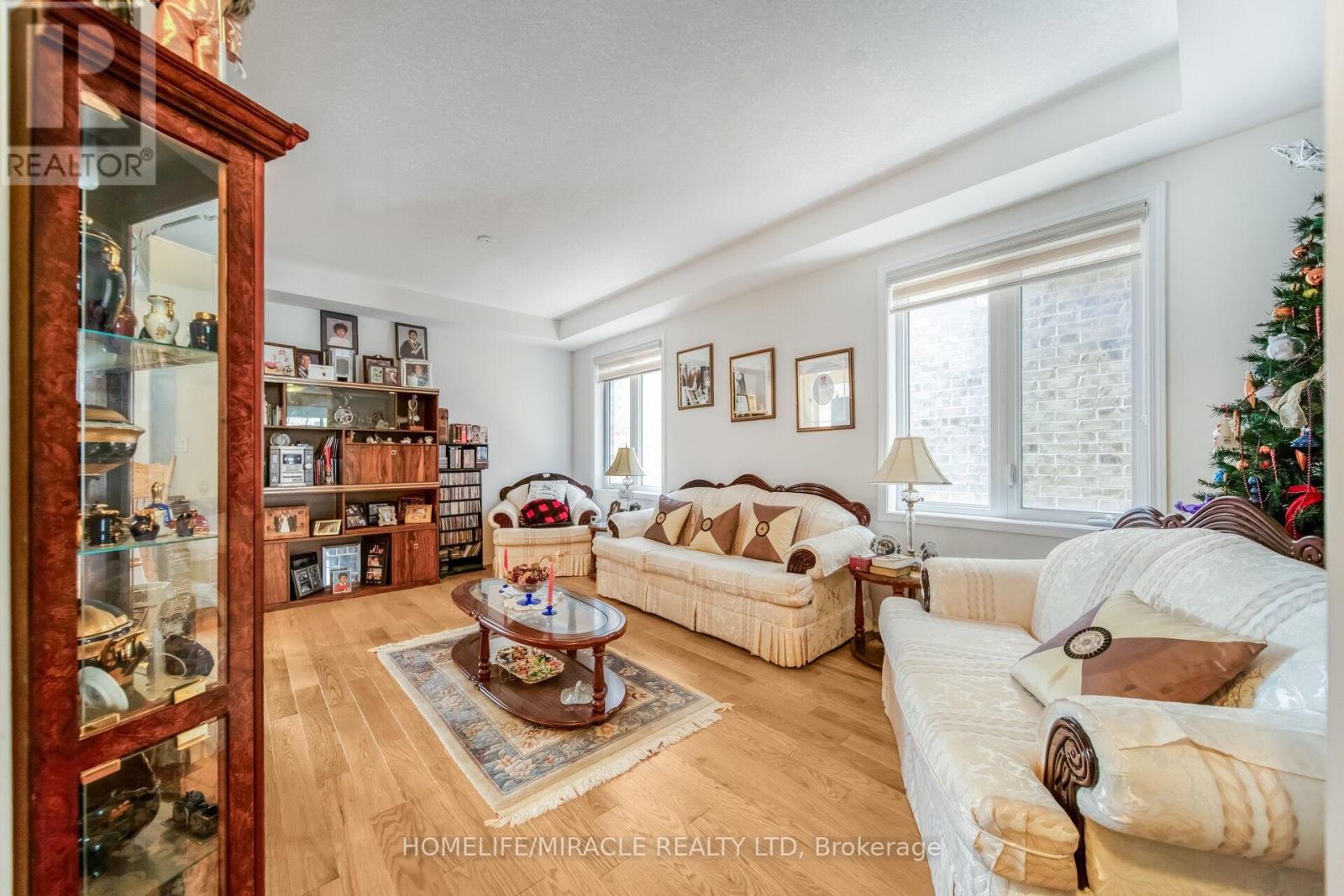 14 Abercrombie Crescent, Brampton, Ontario  L7A 4N1 - Photo 6 - W13514948
