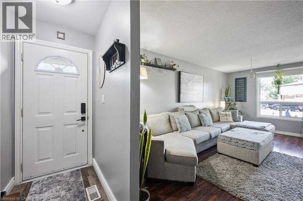 45 Hopewell Crescent, Stoney Creek, Ontario  L8J 1P3 - Photo 4 - 40844768