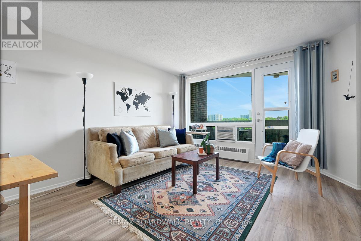 908 - 3100 Carling Avenue, Ottawa, Ontario  K2B 6J6 - Photo 2 - X13515154