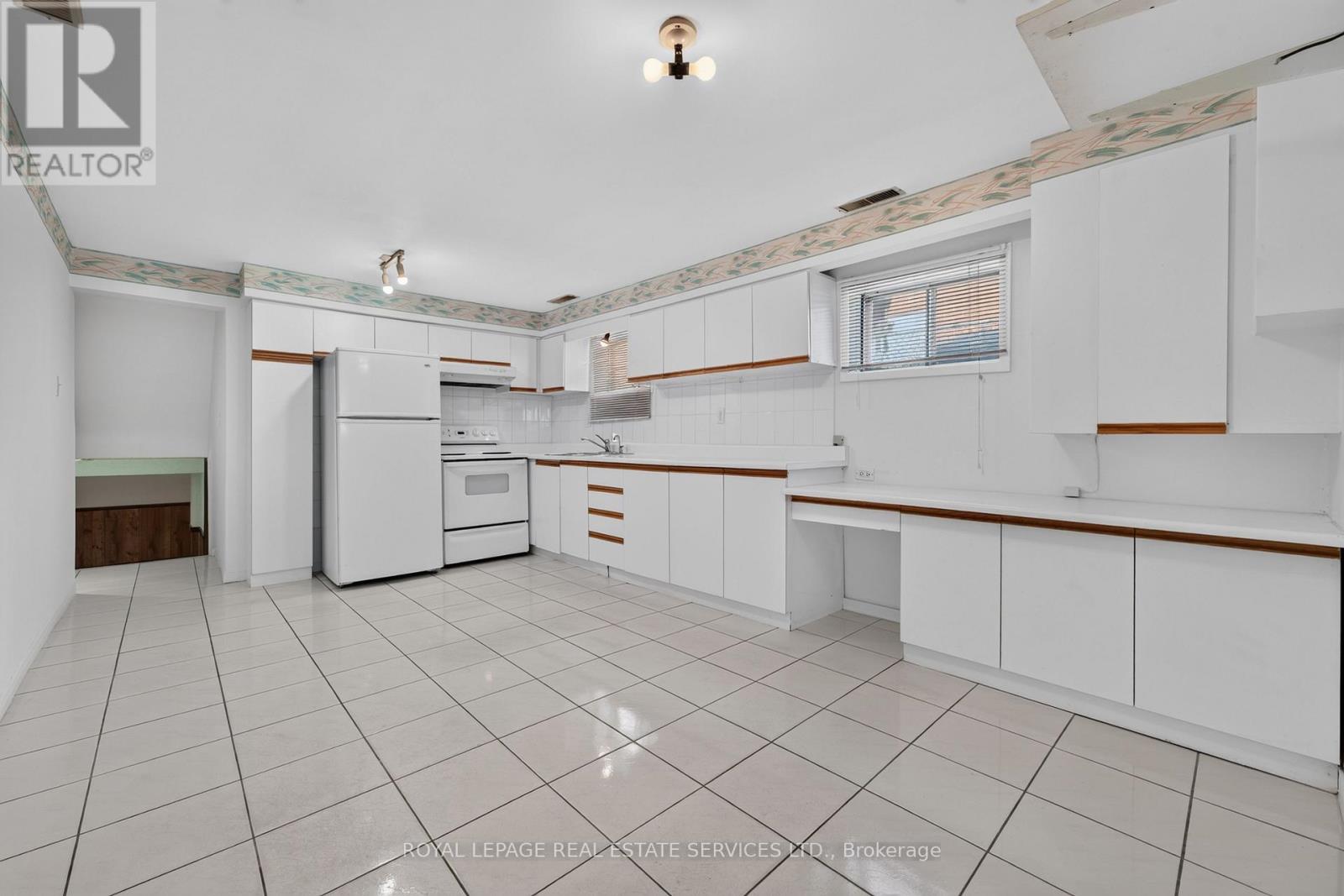 108 Anthia Drive, Toronto, Ontario  M9L 1K8 - Photo 35 - W13505640