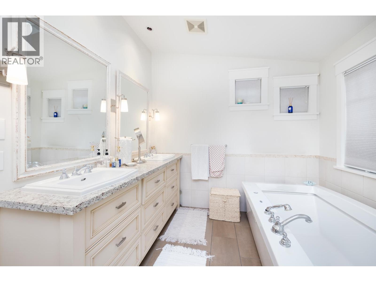 1232 Harris Avenue, North Vancouver, British Columbia  V7G 1X2 - Photo 22 - R3141962