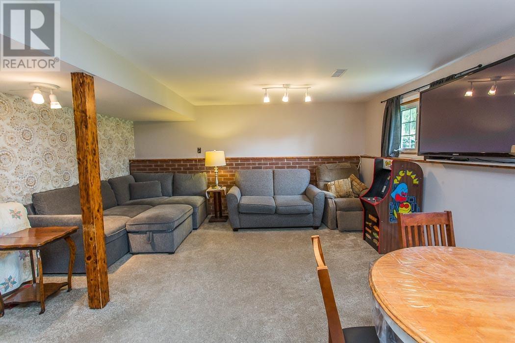 175 Chippewa St, Sault Ste. Marie, Ontario  P6C 3A2 - Photo 16 - SM261689