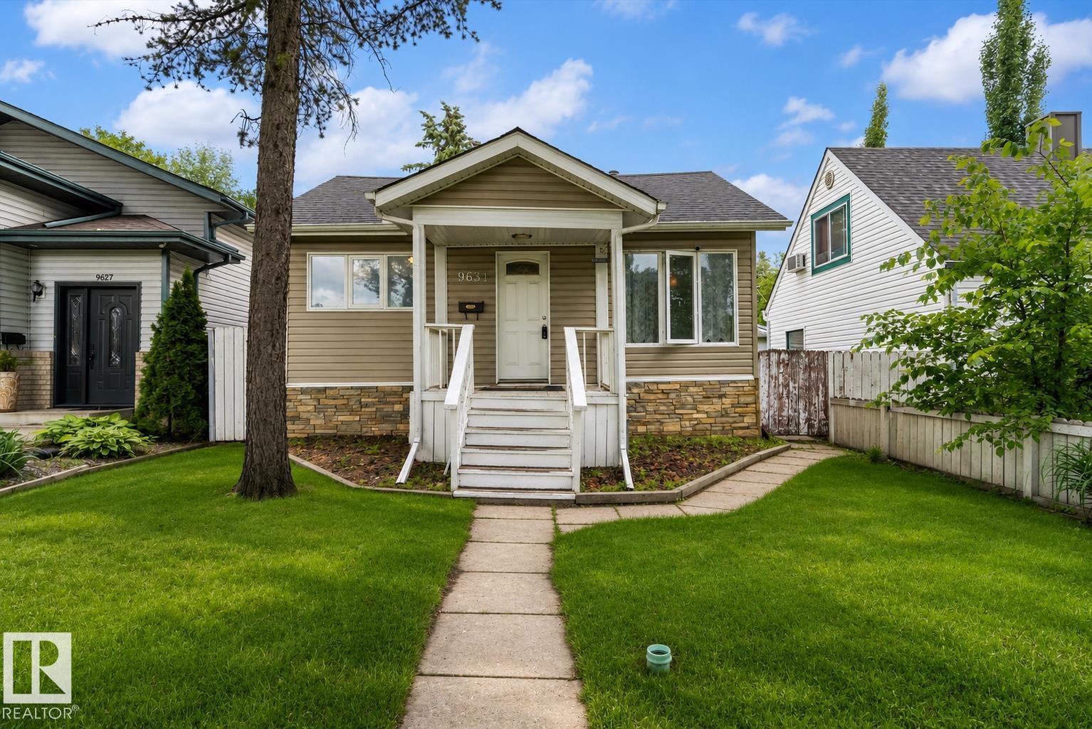 9631 78 AV NW, Edmonton, Alberta