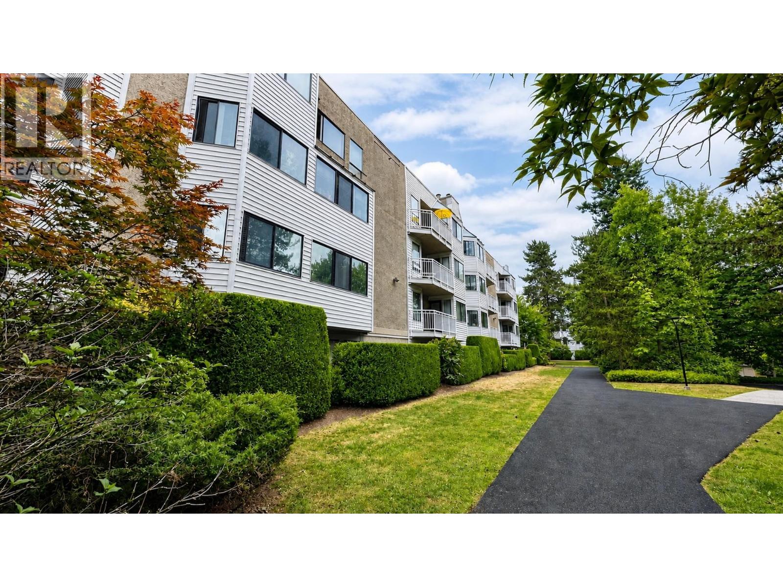 314 9584 MANCHESTER DRIVE, Burnaby, British Columbia