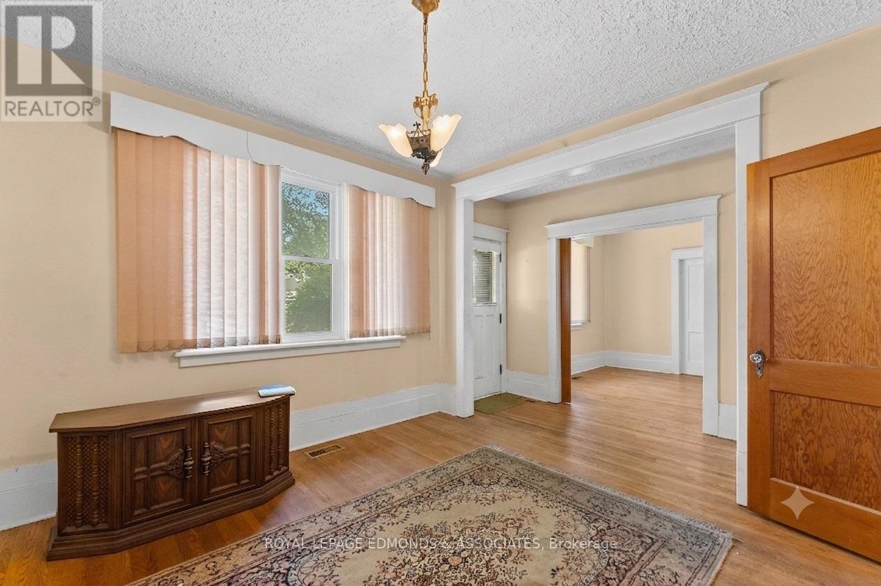 605 Perth Street, Pembroke, Ontario  K8A 6B9 - Photo 9 - X13515330