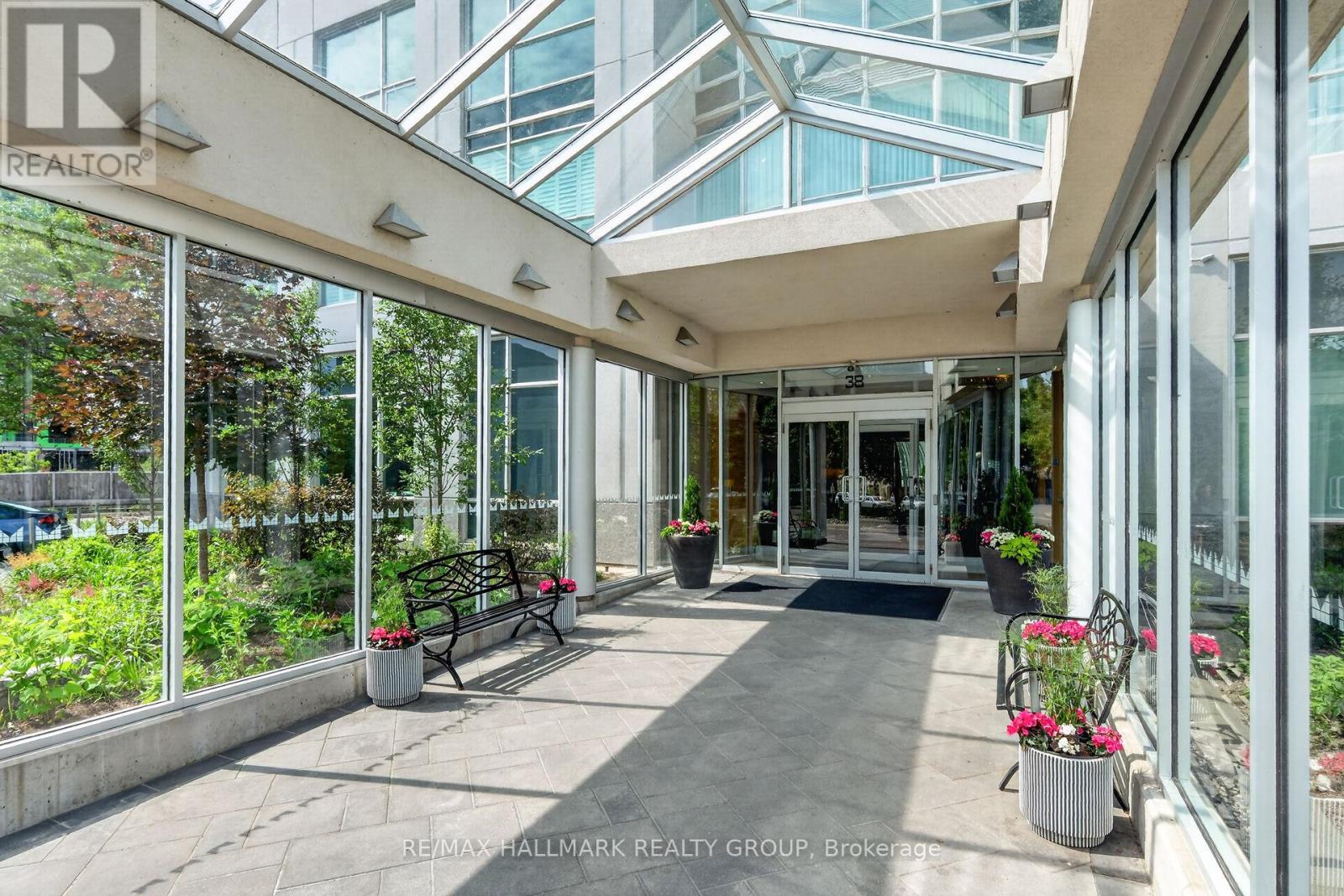 1704 - 38 Metropole Private, Ottawa, Ontario  K1Z 1E9 - Photo 2 - X13514866