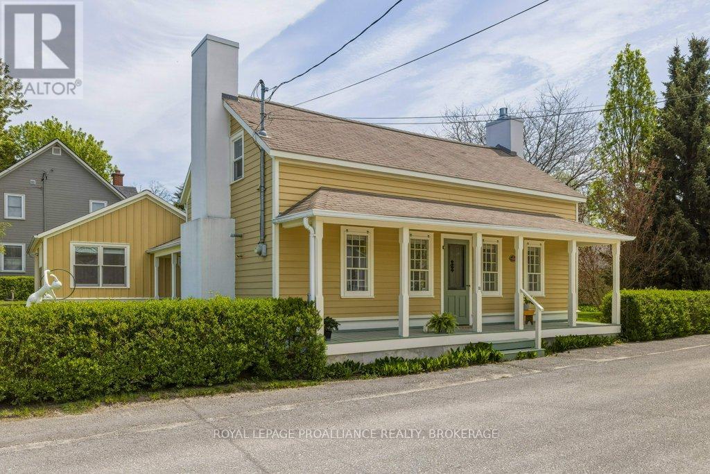 10 DRUMMOND STREET, Kingston, Ontario