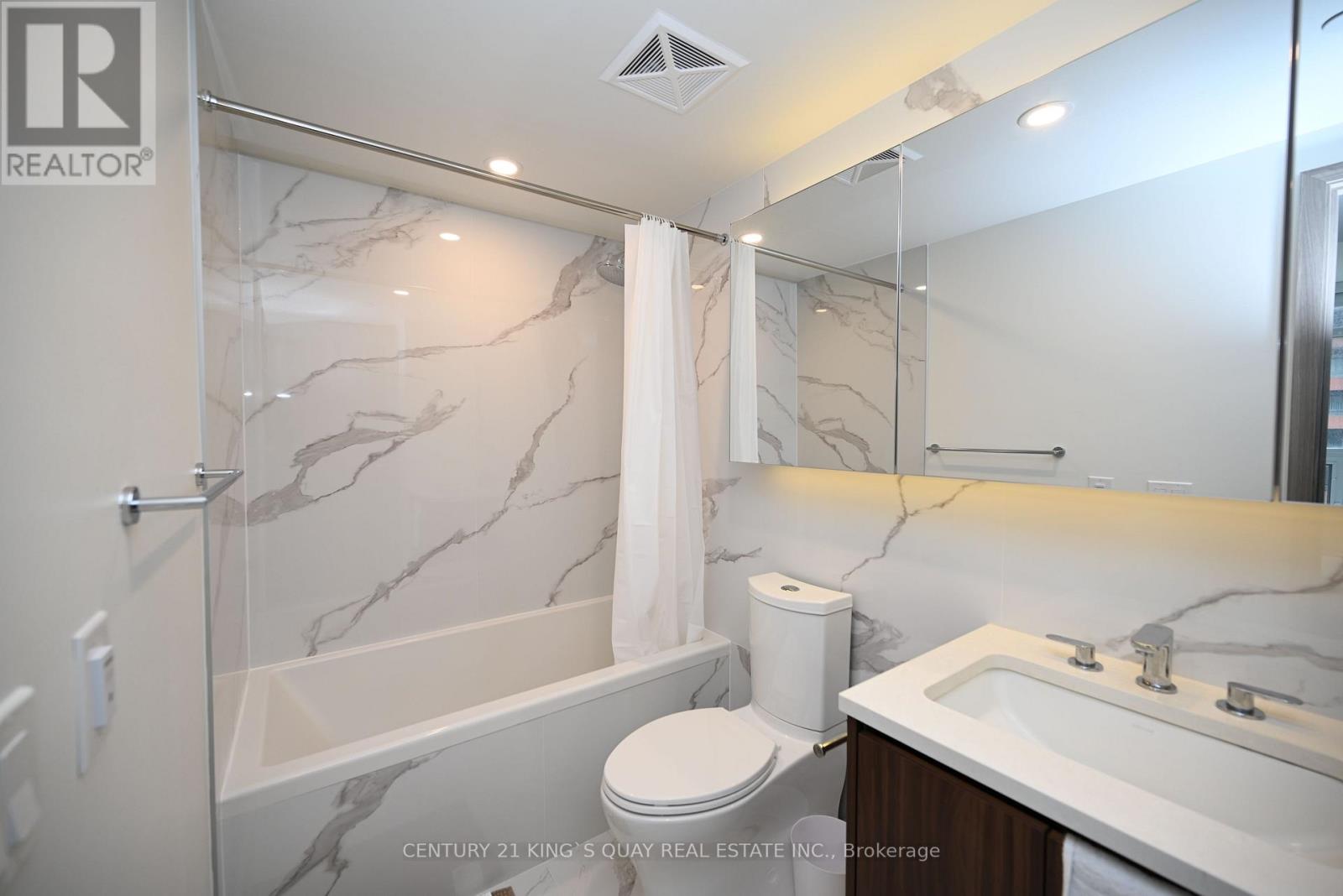 1021 - 3 Concord Cityplace Way, Toronto, Ontario  M5V 0X4 - Photo 19 - C13515388