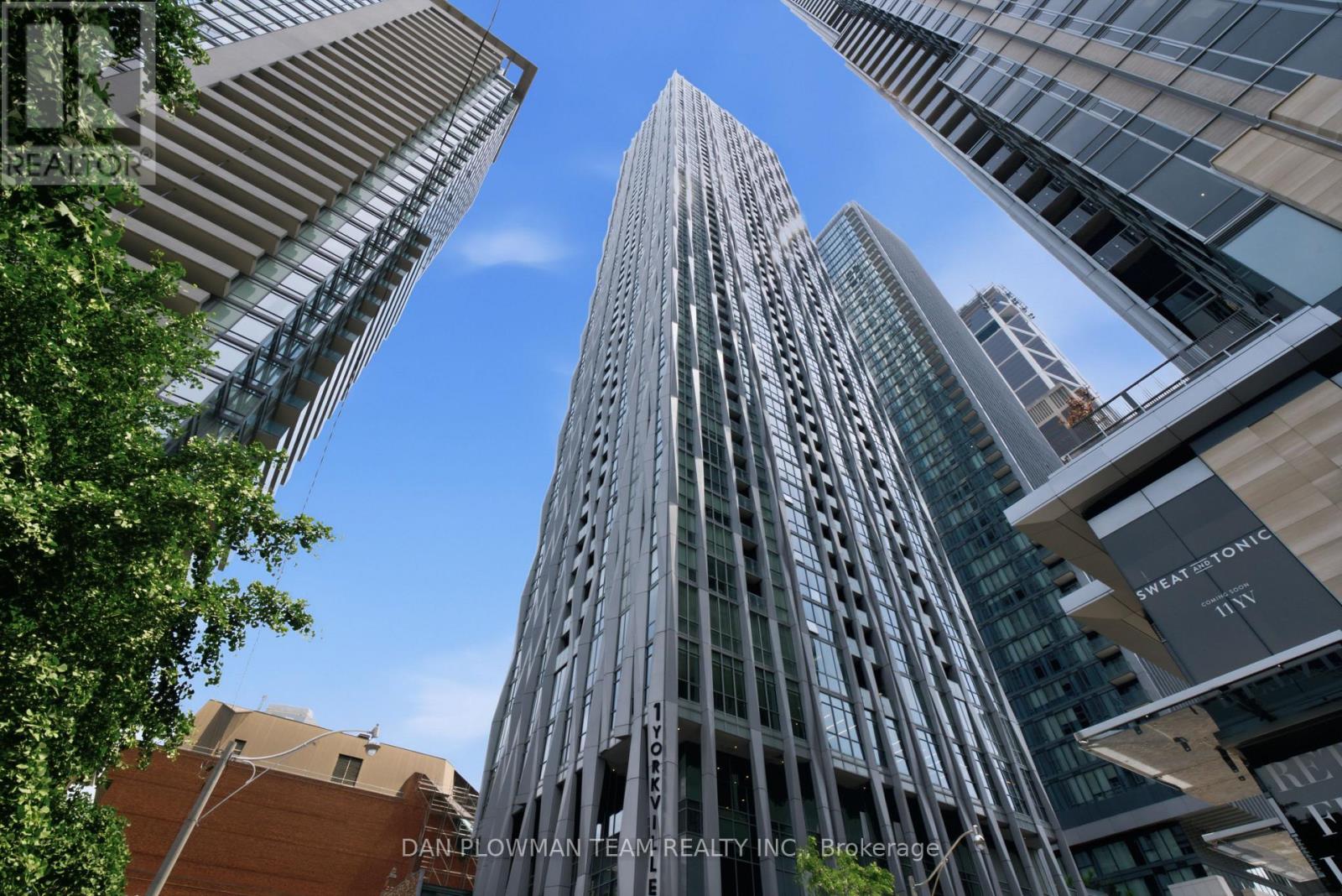 901 - 1 YORKVILLE AVENUE, Toronto, Ontario
