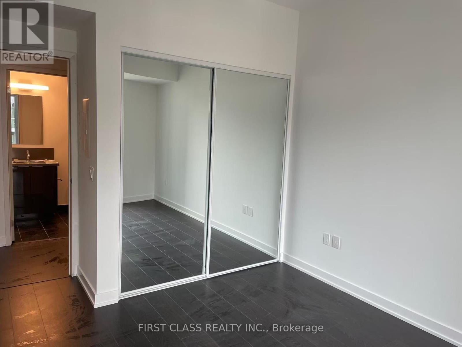 1109 - 121 St. Patrick Street, Toronto, Ontario M5T 0B8 - Photo 4 - C13515430