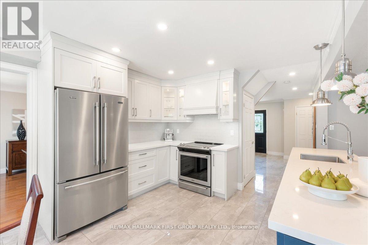 35 Rotherglen Road S, Ajax, Ontario  L1S 5K8 - Photo 10 - E13515324
