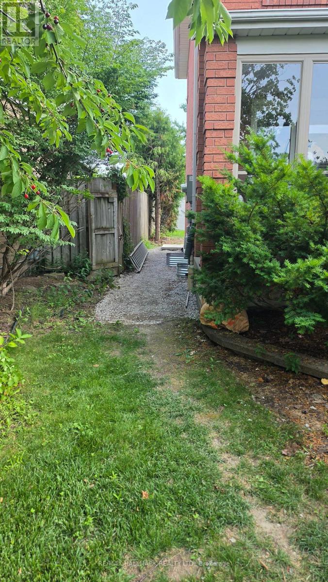 Lower - 79 Rolling Acres Drive, Whitby, Ontario L1R 2C1 - Photo 4 - E13515404
