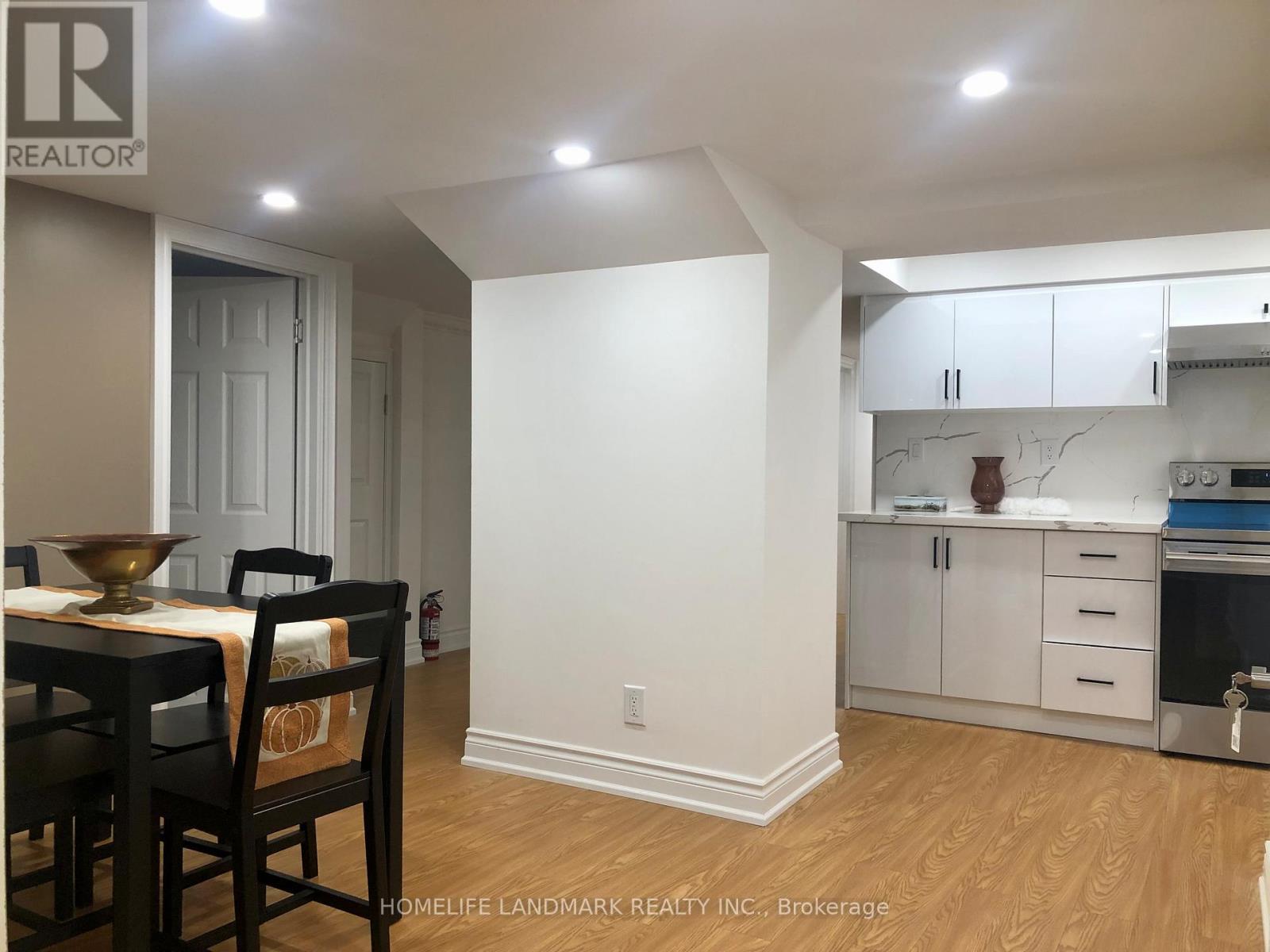 95 Dewpoint Road, Vaughan, Ontario  L4J 9E1 - Photo 6 - N13515286