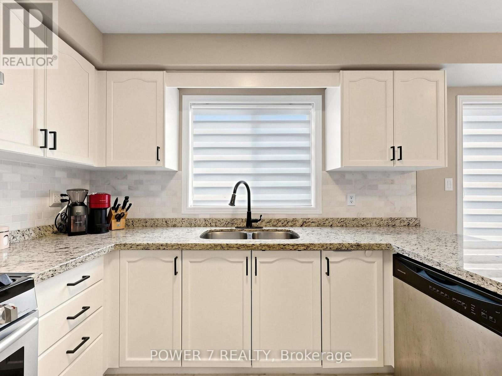 117 St Urbain Drive, Vaughan, Ontario  L4H 2W7 - Photo 19 - N13515376