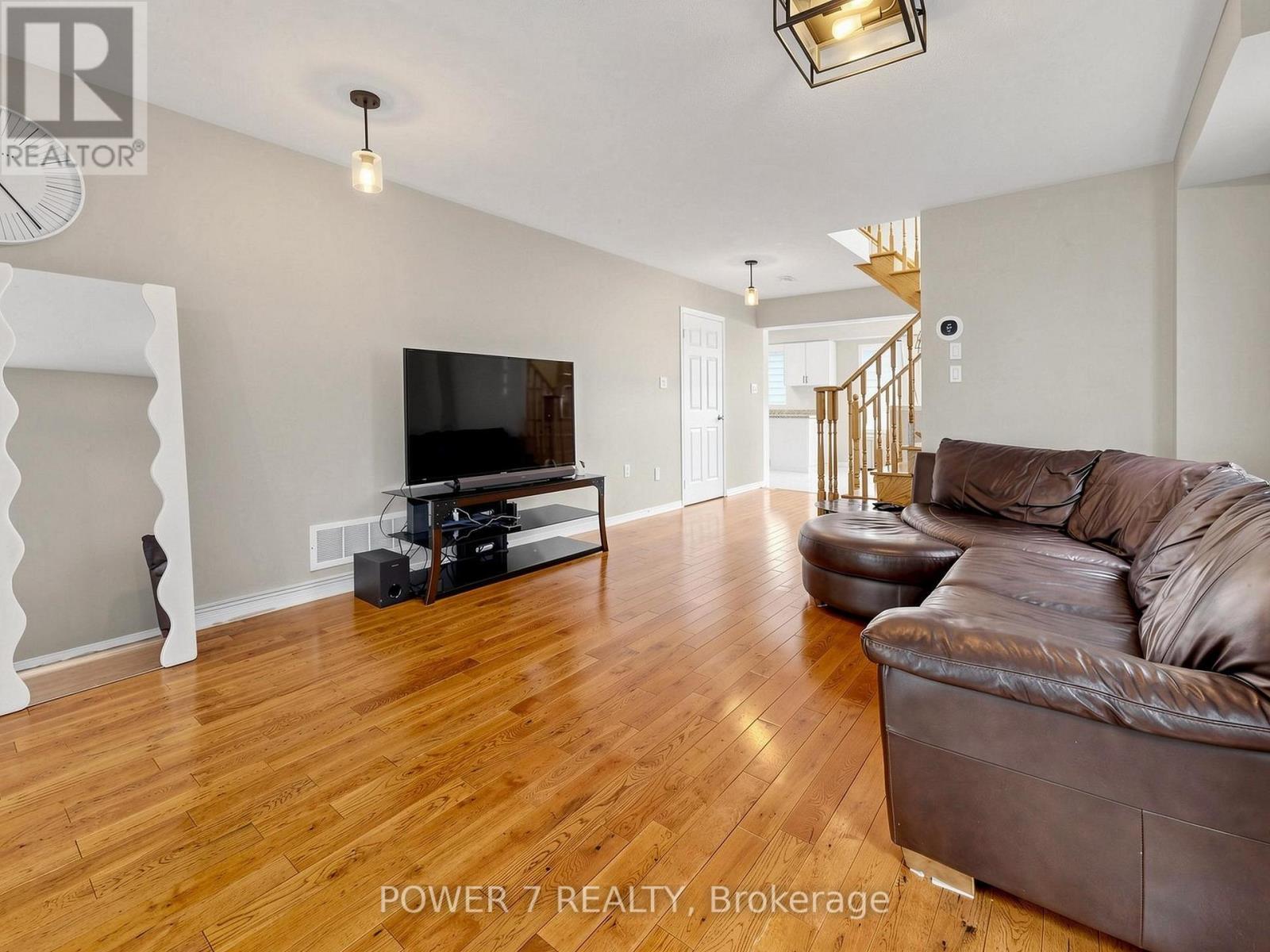 117 St Urbain Drive, Vaughan, Ontario  L4H 2W7 - Photo 9 - N13515376