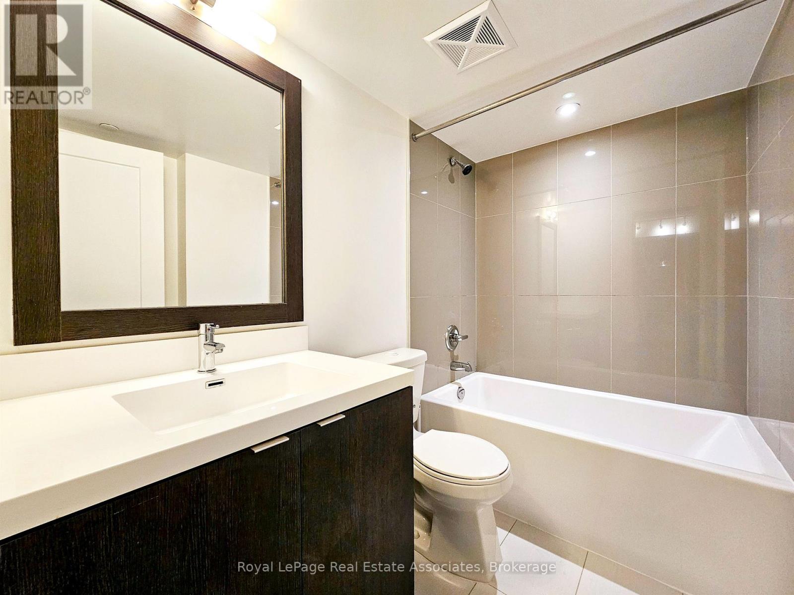 905 - 7 Mabelle Avenue, Toronto, Ontario  M5T 0C9 - Photo 10 - W13515190