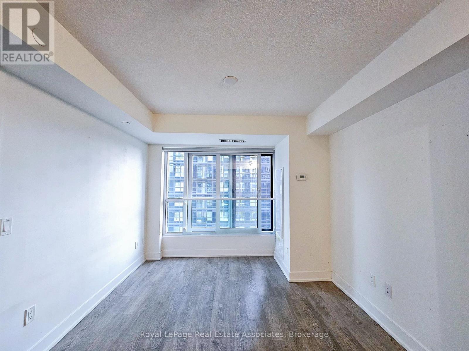 905 - 7 Mabelle Avenue, Toronto, Ontario  M5T 0C9 - Photo 2 - W13515190