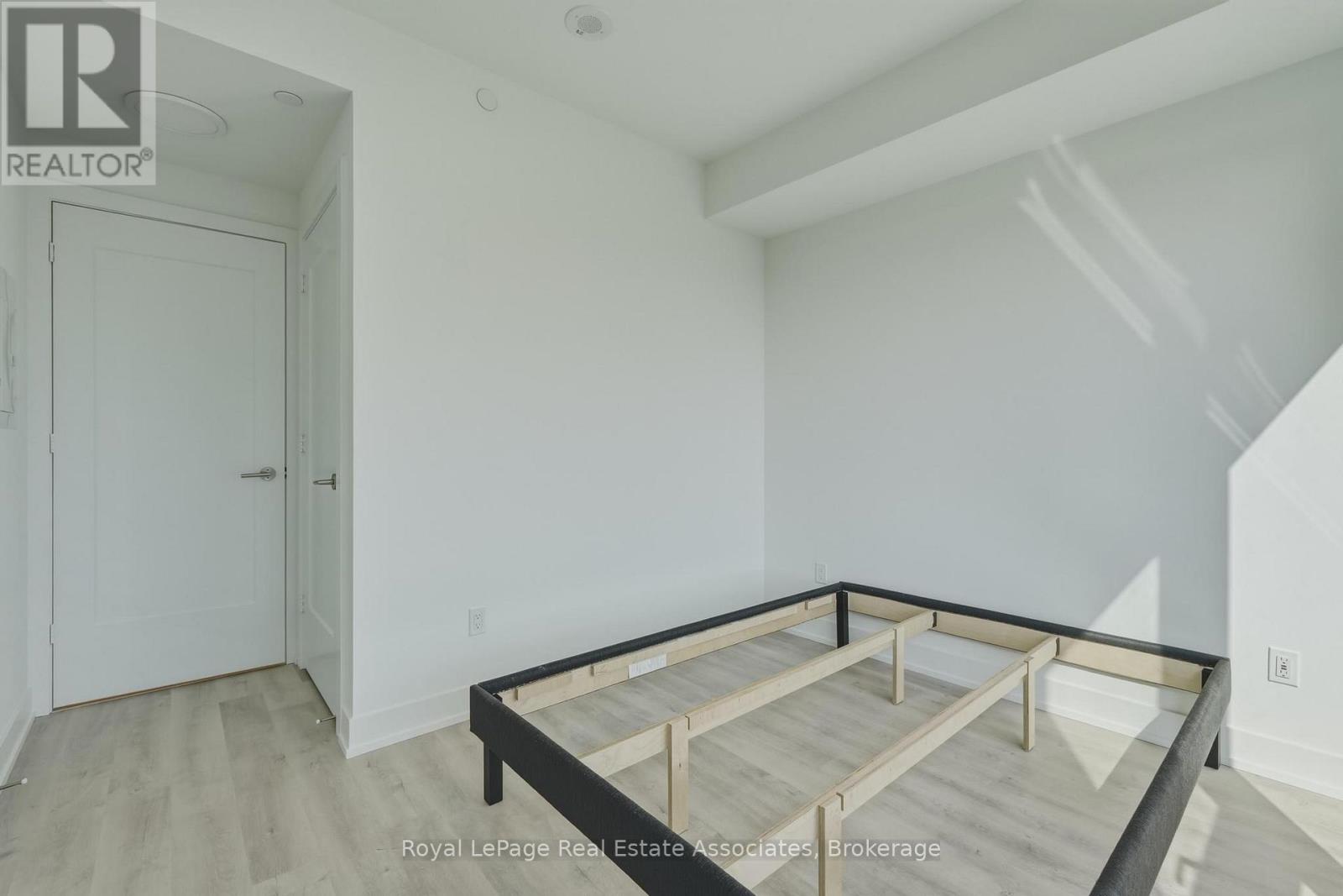 1804 - 25 Cordova Avenue, Toronto, Ontario  M9A 0E5 - Photo 15 - W13515192