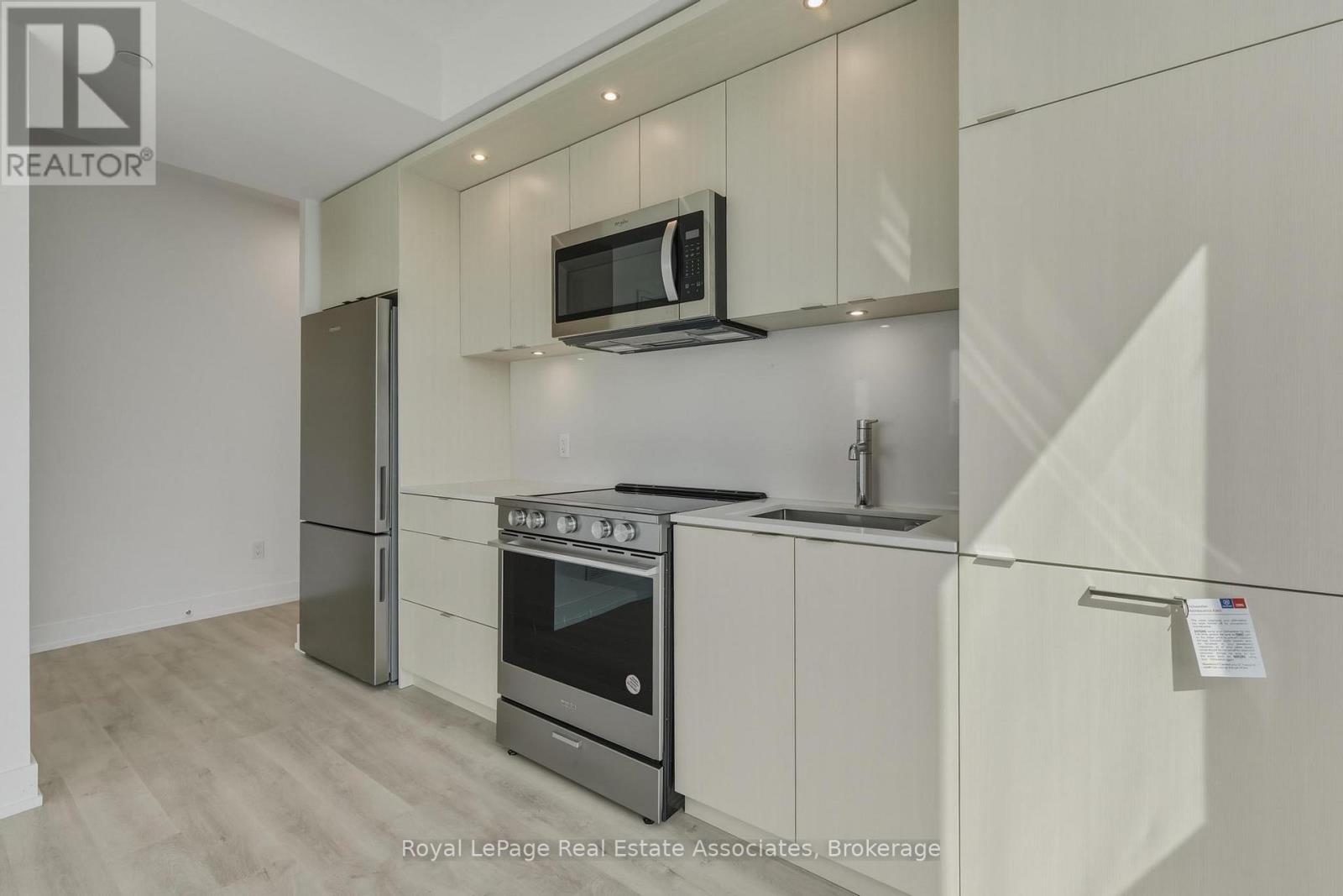 1804 - 25 Cordova Avenue, Toronto, Ontario  M9A 0E5 - Photo 8 - W13515192