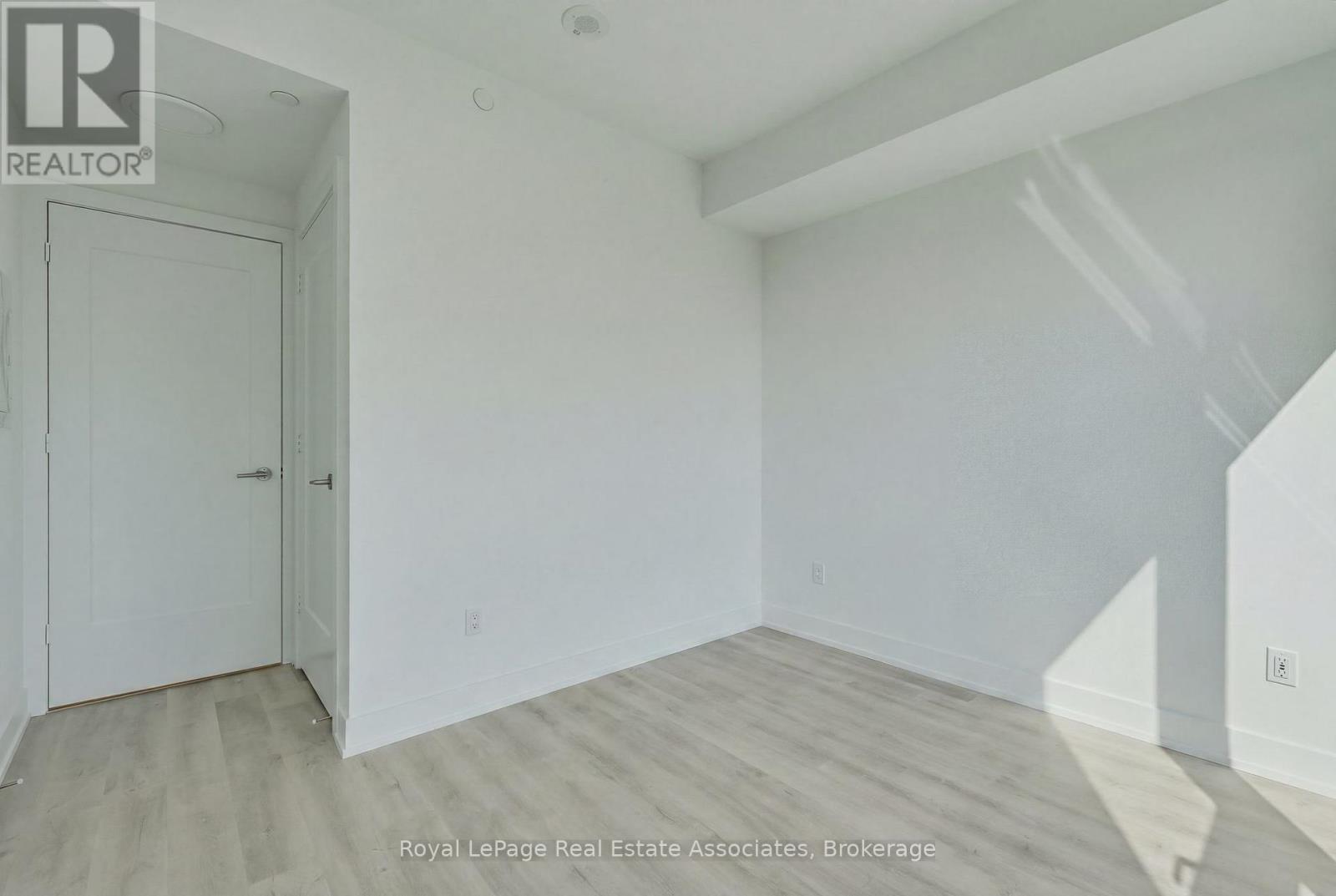 1804 - 25 Cordova Avenue, Toronto, Ontario  M9A 0E5 - Photo 9 - W13515192